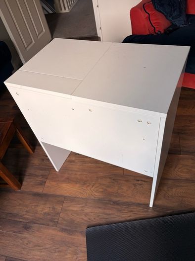 dressing table