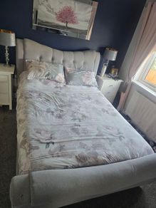 king bed & mattresses