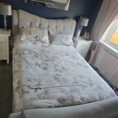 king bed & mattresses
