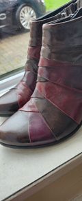 Gorgeous pair of Leather boots from Rigarde Le Ciel