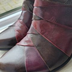 Gorgeous pair of Leather boots from Rigarde Le Ciel