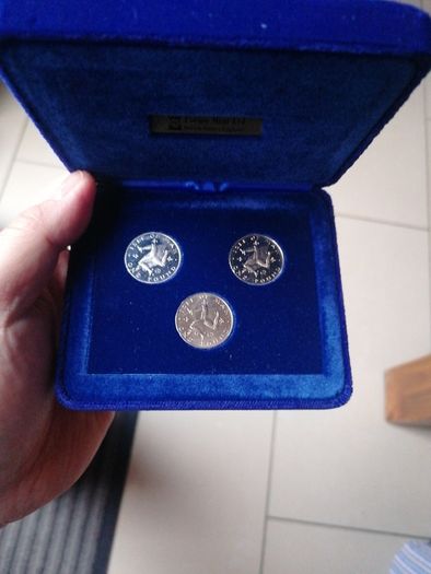 1979 Isle Of Man Proof One Pound Coins