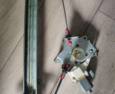 k12 Nissan Micra window regulator