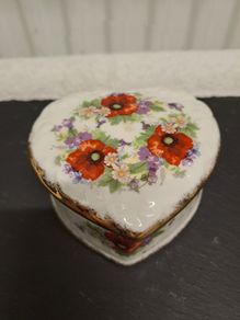 Florence Collectables trinket box