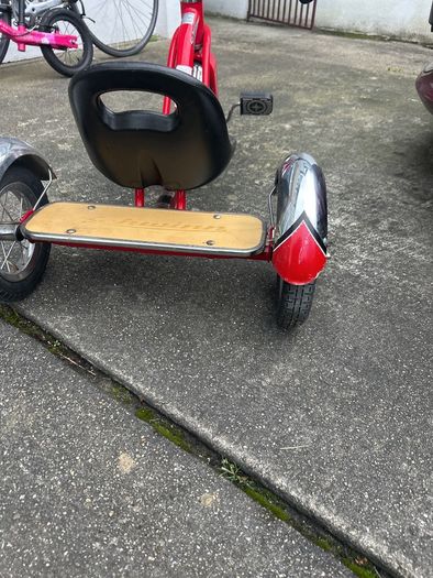Schwinn tricycle roadster