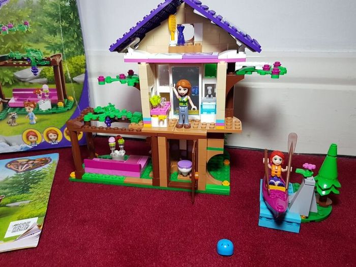 LEGO Friends 41679 Forest house