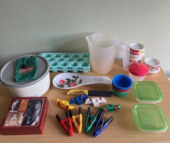 Bundle X 13  Items Of Kitchen Baking , Dining & Storage Items- Oxo, Chef Aid Sealer Clips, Silicone Bun Cases