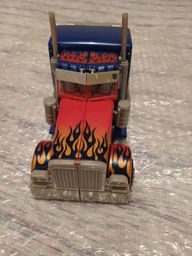 Transformer Optimus Prime
