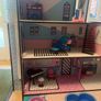 LOL doll house & bits and pieces Image 4