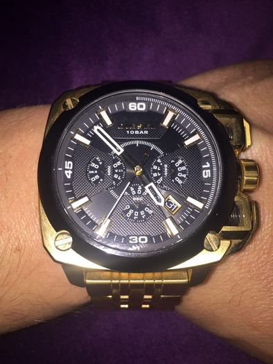 Diesel Men'Gold Tone Watch damaged