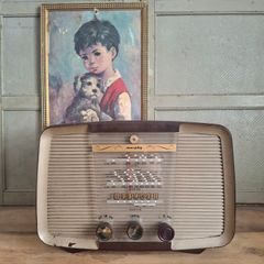 1950s Murphy Valve Radio
