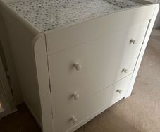 Changing table