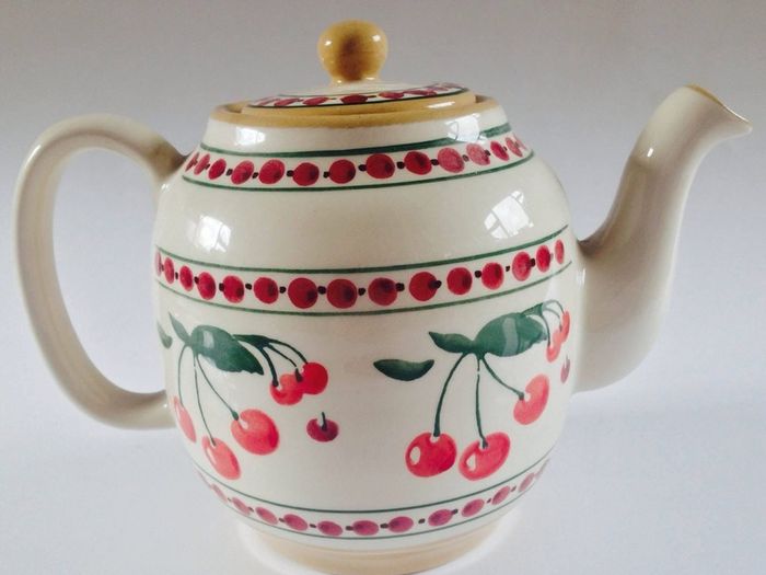 WANTED. Nicholas Mosse Cherry pieces please to buy or swap .Happy to pay your asking price