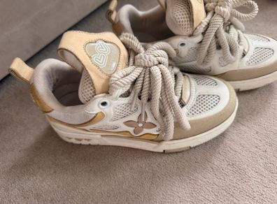 unisex trainers