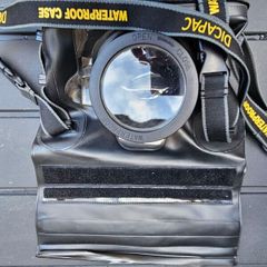 DICAPAC WP-S10 Waterproof case for DSLR or Large Mirrorless Camera