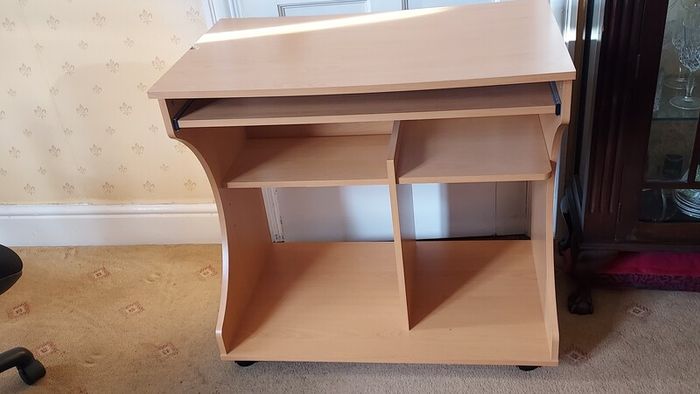 computer desk