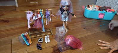 rainbow high fashion studio