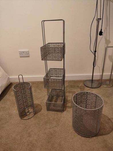 Bathroom set