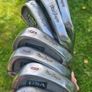 Golf clubs & size 7 shoes Image 3