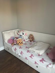 IKEA HEMNES White Daybed with 3 Storage Drawers