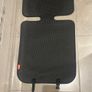Diono 'Grip It' car seat protector Image 2