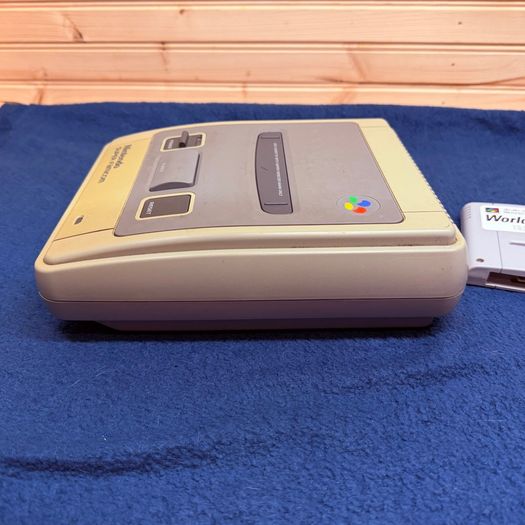 Nintendo Super Famicom Japanese SNES version with game