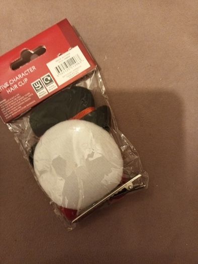 2 packs x festive hairclips