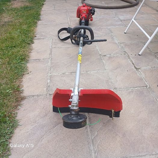 petrol  strimmer