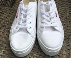 Levi's