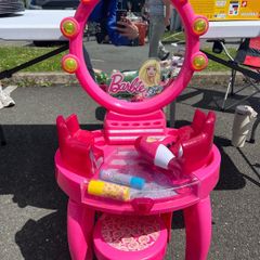 Barbie Dressing Table