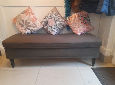 Seat bench with storage