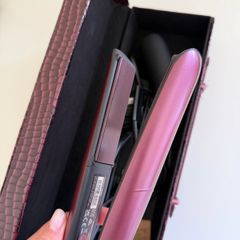 GHD straightener