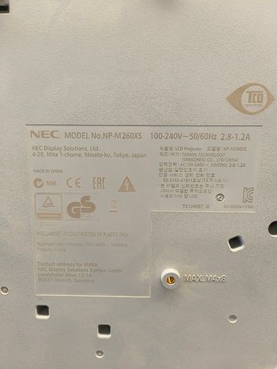 Nec Np-m260xs Short Throw Hdmi Usb Lcd Projector Data/video/hd-ready. (lamp: 2001 Hours)