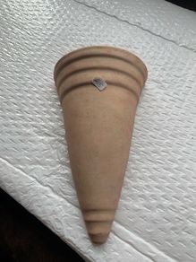 wall pocket vase