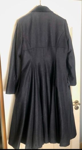 Full skirted coat