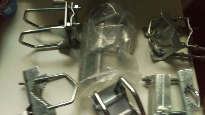 5 pieces of Clamp for satellite or poles