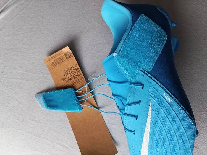 football boots Nike phantom size 10