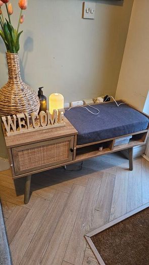Hallway storage bench