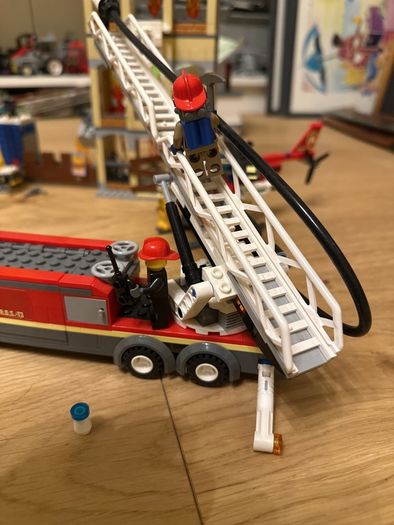Lego City downtown fire set 60216