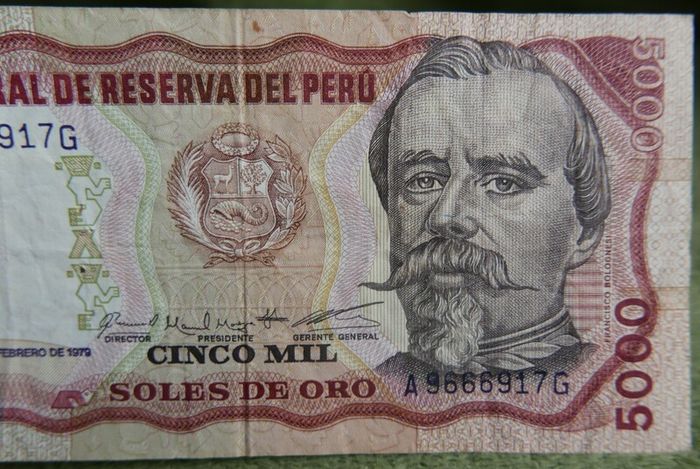 Variety of 10 Different Foreign Banknotes most of Peru