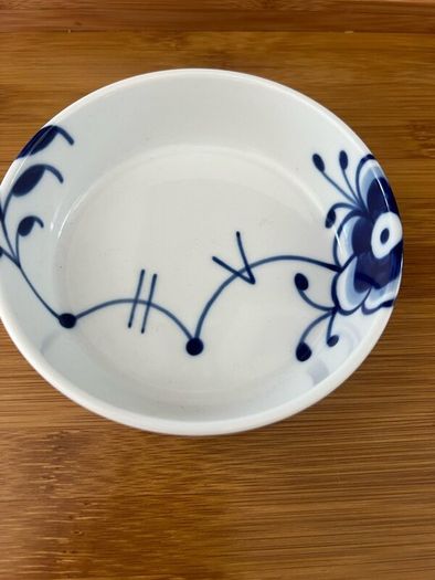 Royal Copenhagen dessert dish