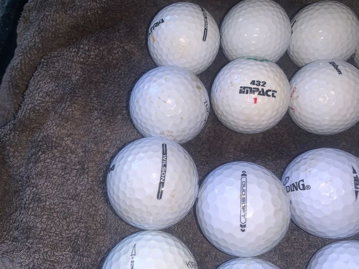 20 Mixed White golf balls