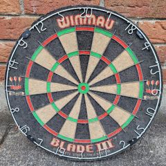 Winmau Blade 3 Dart Board