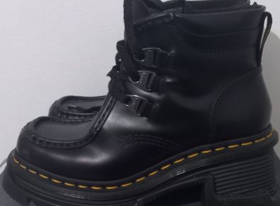 Dr. Martens boots 4UK size