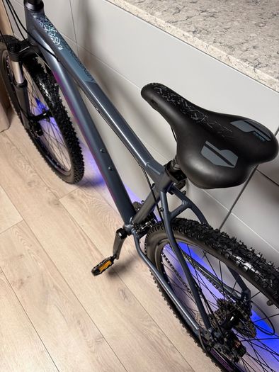 Carrera Vengeance Bike (Like NEW)