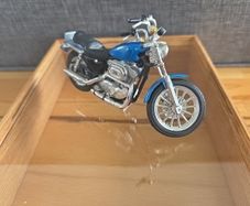 Maisto 1:18 Harley-Davidson XLH Sportster 1200 Diecast