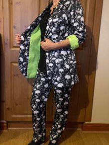 costume