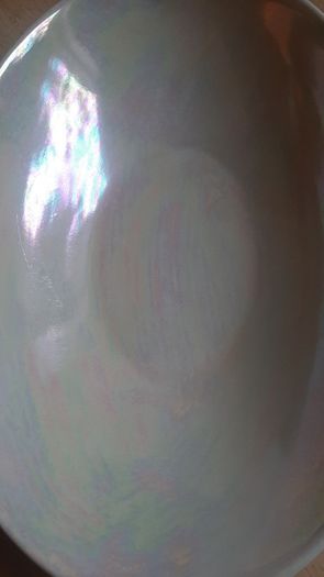Holographic oval bowl