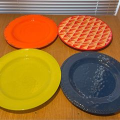 Large Melamine Dinner Plates (4)