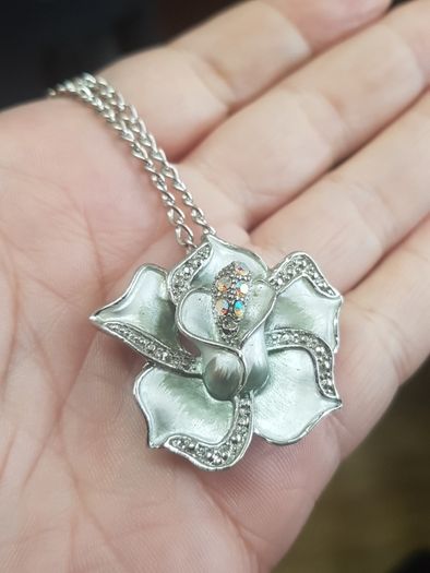 Vintage Flower Pendant
